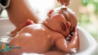 كيفية تحميم المولود الجديد لأول مرة